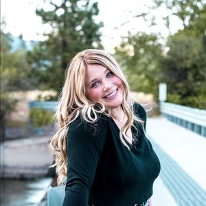 Meet your Posher, Alayna